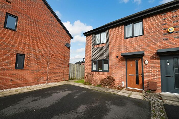 3 Bedroom Semi Detached House For Sale In Elm Tree Road, Salford, M6