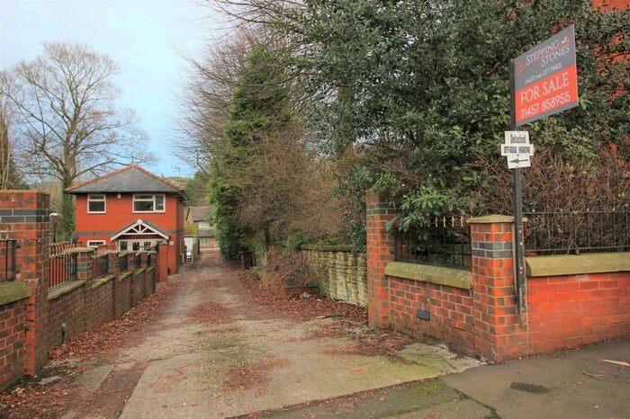 3 Bedroom Detached House To Rent In Mottram Road - Stalybridge, SK15