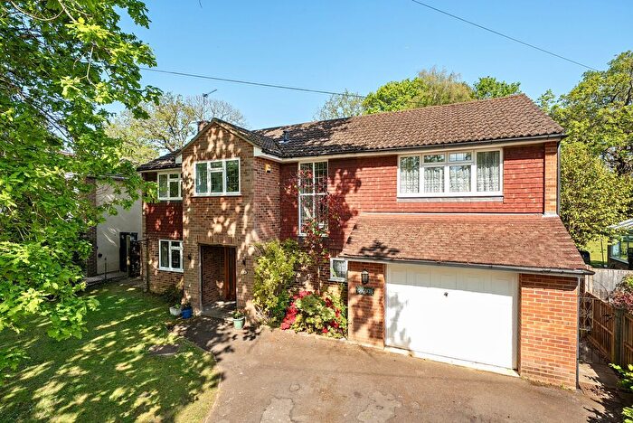 4 Bedroom Detached House For Sale In Dartnell Park Road, West Byfleet, KT14