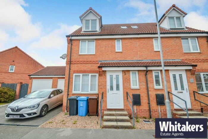 4 Bedroom Semi-Detached House To Rent In Hyde Park Road, Kingswood, HU7
