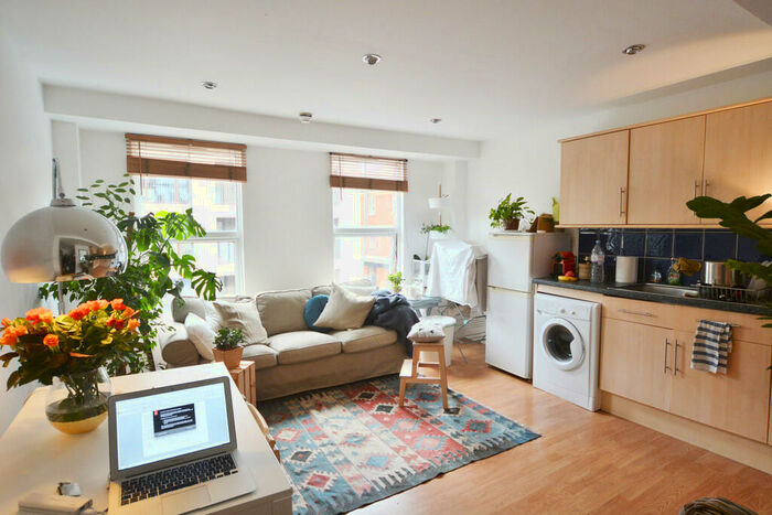 1 Bedroom Flat To Rent In Hackney Road, London, E2