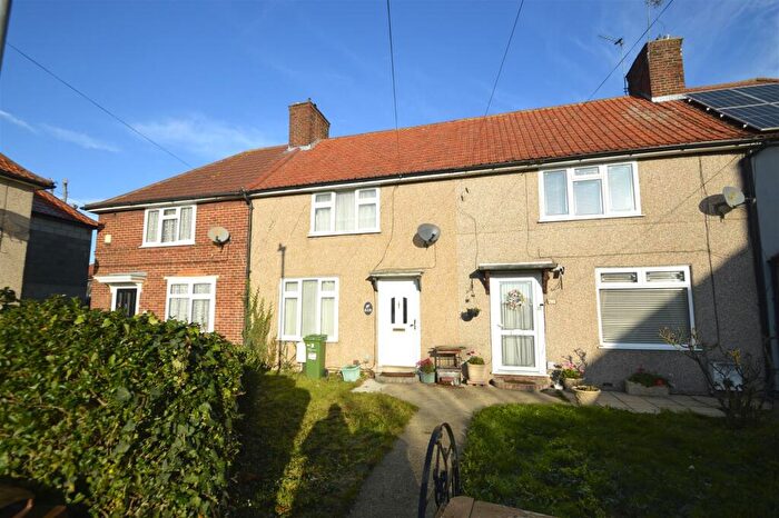 3 Bedroom Terraced House For Sale In Becontree Avenue, Dagenham, RM8