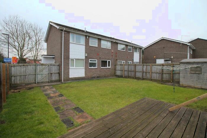 2 Bedroom Flat To Rent In Mitford Close, Oxclose, Washington, Tyne And Wear, NE38