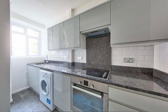 1 Bedroom Flat To Rent In Wimbledon Hill Road, Wimbledon, SW19