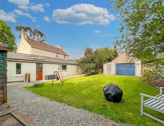 4 Bedroom Detached House For Sale In Rosudgeon, Penzance, TR20