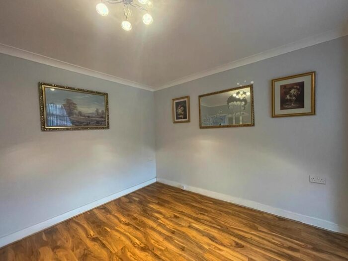 4 Bedroom Terraced House To Rent In Sydney Road, Barkingside, IG6