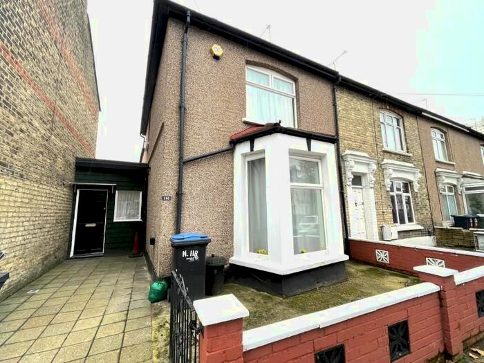 3 Bedroom Property To Rent In Town Road, London, N9