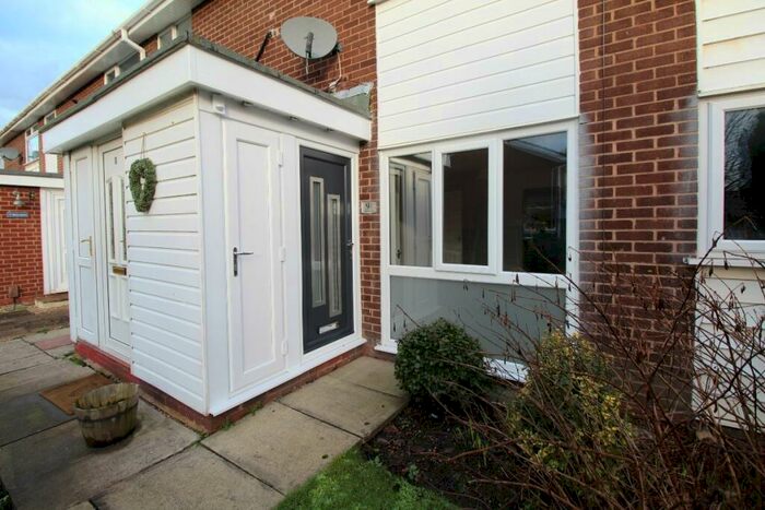 2 Bedroom Flat To Rent In Skelwith Close, Urmston, Manchester, M41