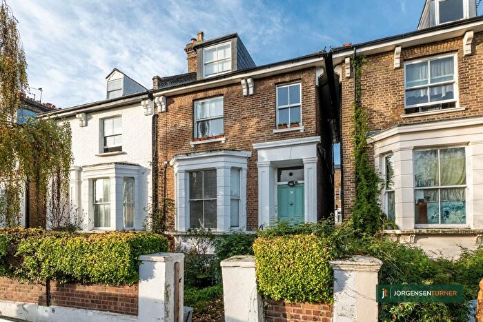 1 Bedroom Flat To Rent In Devonport Road, Shepherds Bush, W12