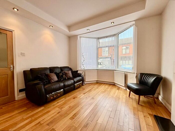 3 Bedroom Terraced House For Sale In Howard Street, Loughborough, LE11
