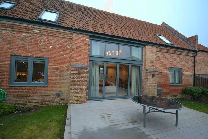 3 Bedroom Barn Conversion To Rent In The Granary, Keyworth, NG12