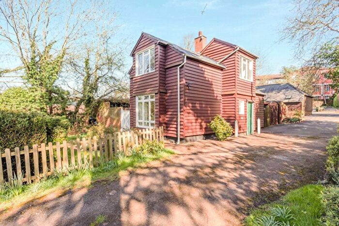 2 Bedroom Detached House To Rent In Abbey Mill Lane, St. Albans, Hertfordshire, AL3