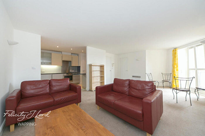 2 Bedroom Flat For Sale In Commercial Road, London, E1