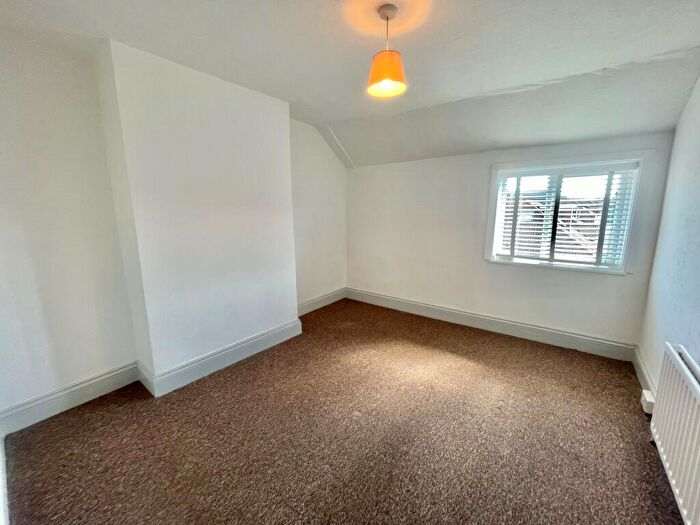 2 Bedroom Flat To Rent In Palmerston Road, BH1