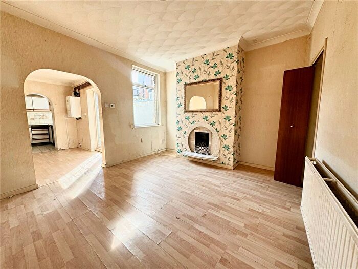 2 Bedroom Terraced House For Sale In Lightburn Street, Runcorn, Cheshire, WA7