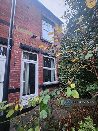 2 Bedroom End Of Terrace House To Rent In Heddon Street, Leeds, LS6