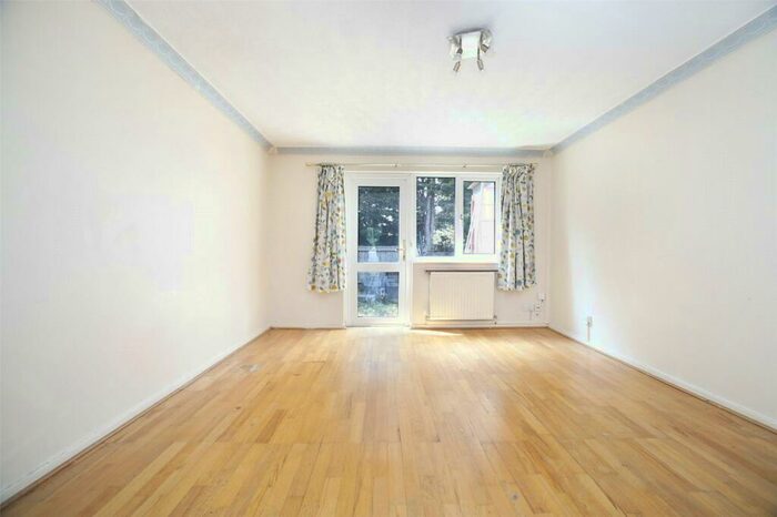 2 Bedroom Terraced House To Rent In Lavender Road, London, SE16