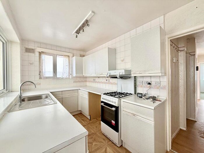 3 Bedroom Detached Bungalow For Sale In Sheldrake Road, Mudeford, Christchurch, BH23