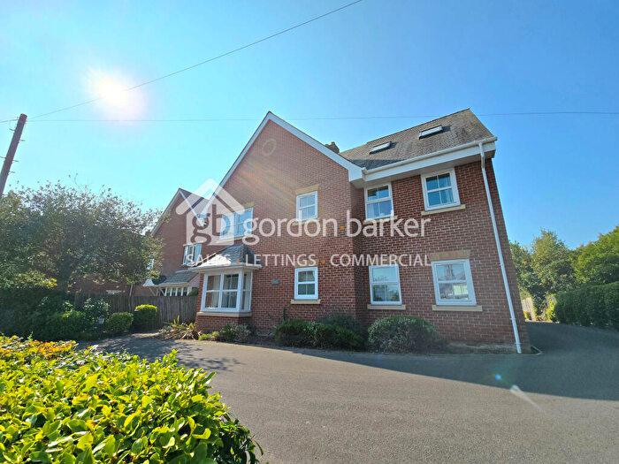 1 Bedroom Flat For Sale In Beech Grange, Southampton Road, Ringwood, Hampshire, BH24