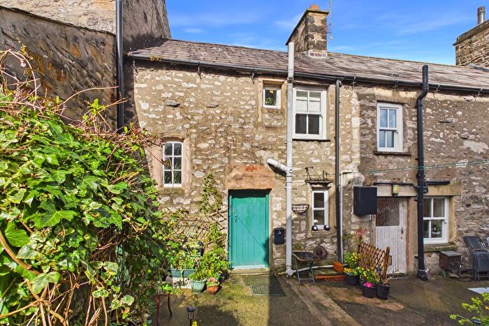 1 Bedroom Terraced House For Sale In Horse Market, Kirkby Lonsdale, LA6