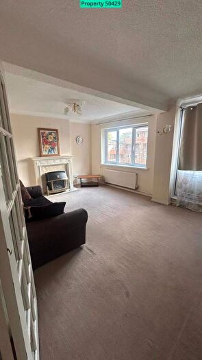 3 Bedroom Flat To Rent In Elcock Drive, Birmingham, B42