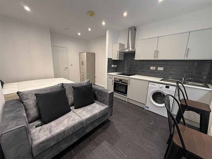 Studio To Rent In Spectrum House, East Parade, Bradford, BD1