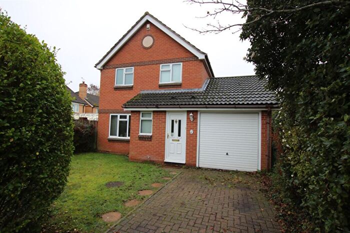 3 Bedroom Detached House To Rent In Winnet Way, Southwater, RH13