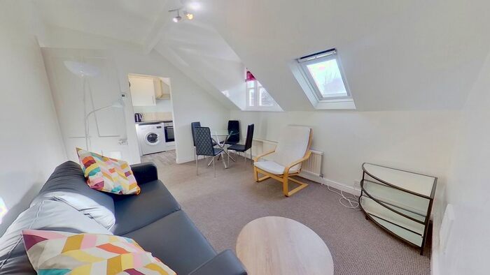 1 Bedroom Flat To Rent In Wood Lane, Headingley, Leeds, LS6