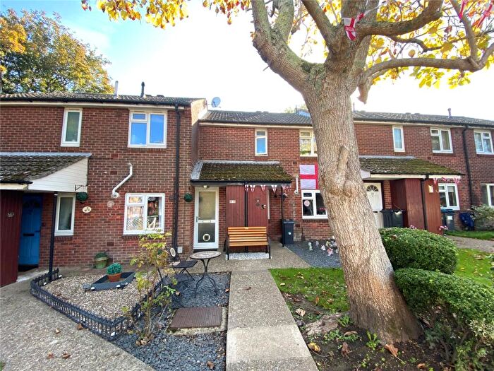 1 Bedroom Apartment For Sale In Lydford Gardens, Bournemouth, Dorset, BH11