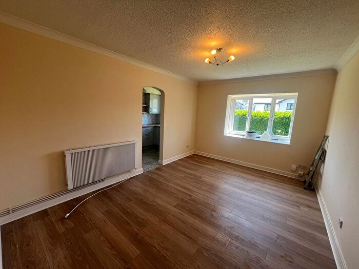 2 Bedroom Flat To Rent In Mariners Heights, Penarth, CF64