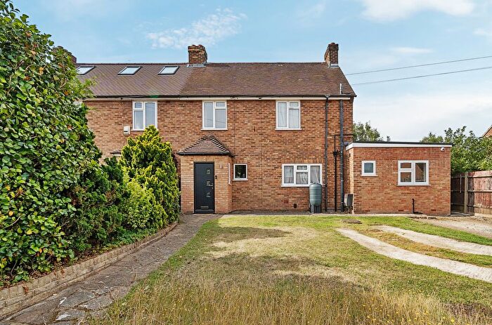 3 Bedroom Semi-Detached House For Sale In Longacre, Ash, Surrey, GU12