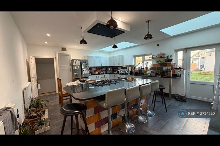 5 Bedroom Semi Detached House To Rent In Park Lane, Harrow, HA2