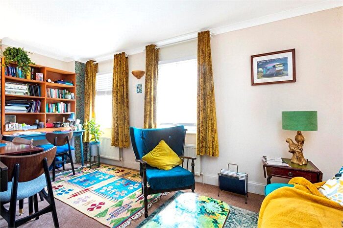 1 Bedroom Flat To Rent In - Bermondsey Square, London, SE1