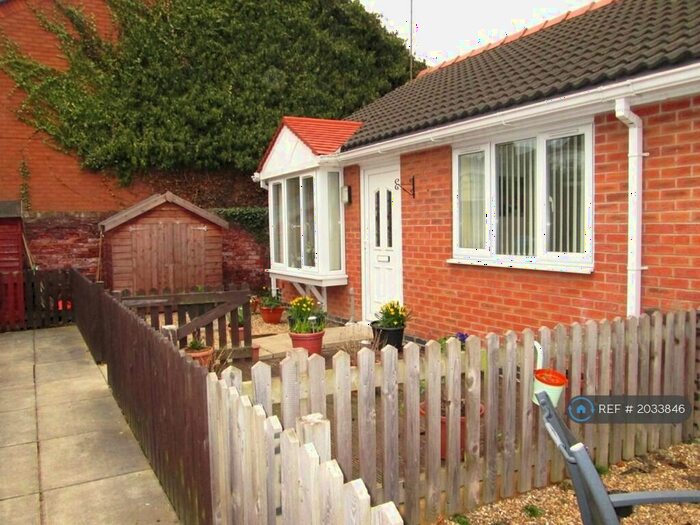 2 Bedroom Bungalow To Rent In Mersey Street, Hull, HU8