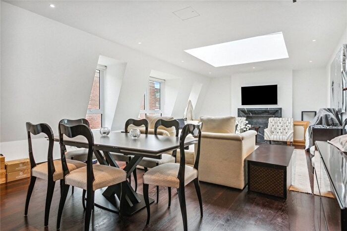 3 Bedroom Flat To Rent In Logan House, Logan Place, W8