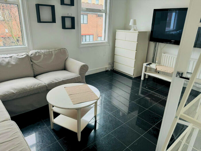 2 Bedroom Flat To Rent In Broadley Street, London, NW8