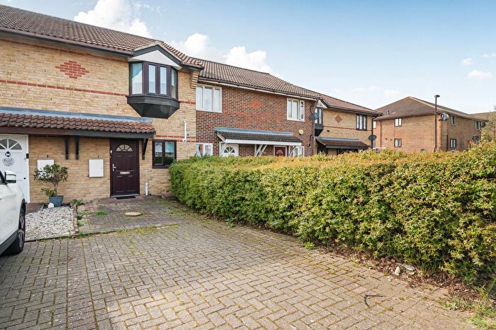 2 Bedroom Terraced House For Sale In Sedgehill Road, London, SE6