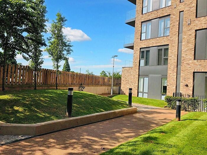 1 Bedroom Flat To Rent In Amarella Apartment, Cherry Orchard Road, Croydon, CR0