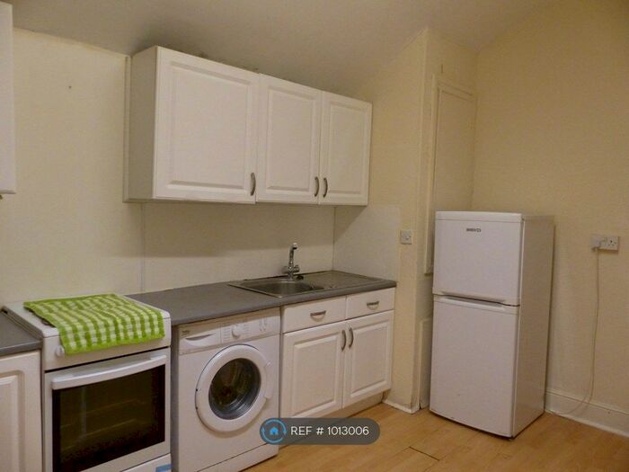 1 Bedroom Flat To Rent In Victoria Road, Chelmsford, CM1