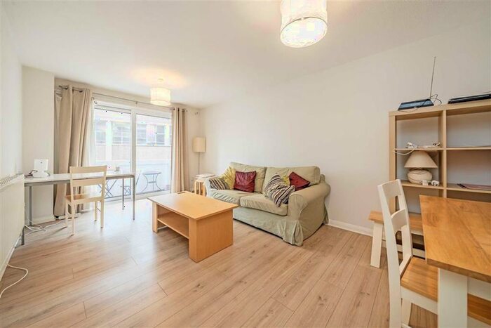 1 Bedroom Flat To Rent In Gresse Street, London, W1T