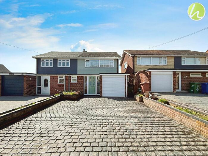 3 Bedroom Semi-Detached House For Sale In Princess Margaret Road, East Tilbury, RM18