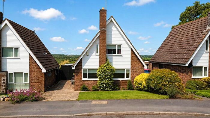 3 Bedroom Detached House For Sale In St. Peters Way, Cogenhoe, Northamptonshire, NN7