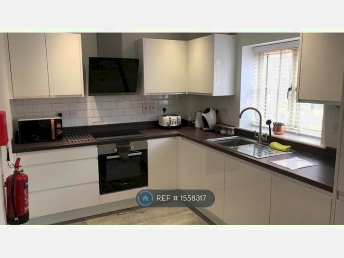 2 Bedroom Terraced House To Rent In Longwall, Brackley, NN13