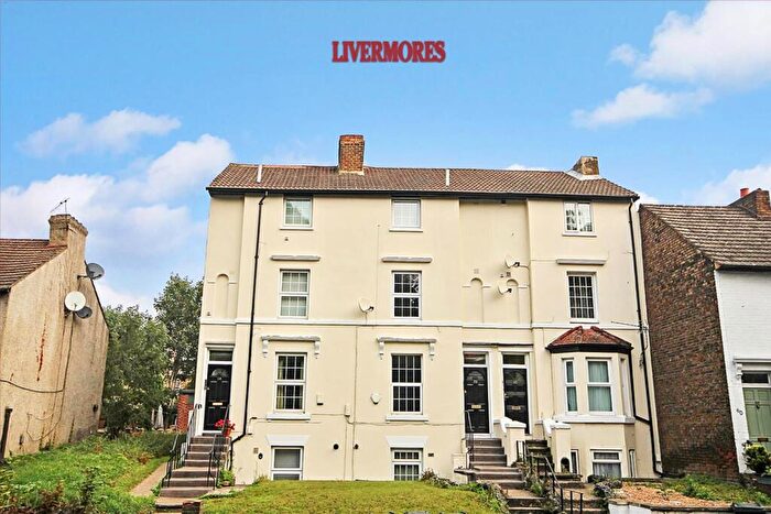 1 Bedroom Flat To Rent In East Hill, Dartford, Kent, DA1