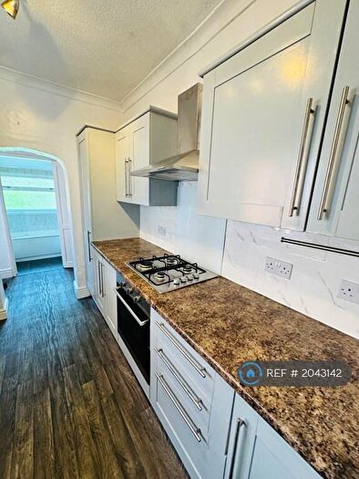 3 Bedroom Terraced House To Rent In Tamworth Road, Two Gates, Tamworth, B77