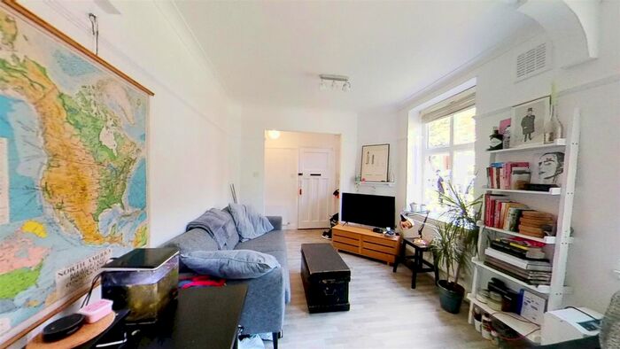 1 Bedroom Flat To Rent In Haslemere Road, London, N8