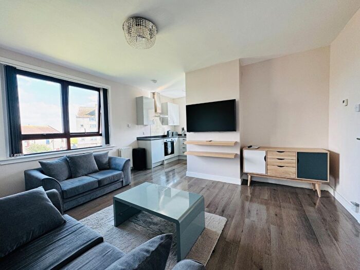 1 Bedroom Flat To Rent In School Drive, Old Aberdeen, Aberdeen, AB24