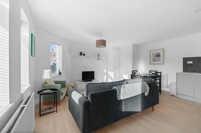 1 Bedroom Flat For Sale In Ashfield Road, Ashfield Court Ashfield Road, CB4
