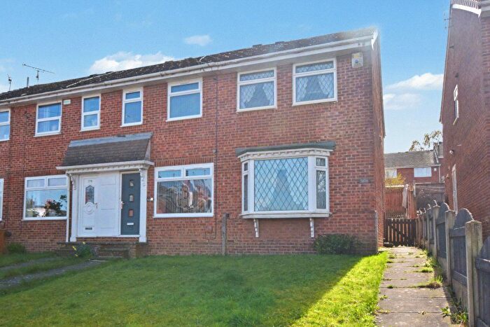 3 Bedroom End Terrace House For Sale In Oldfield Lane, Leeds, West Yorkshire, LS12