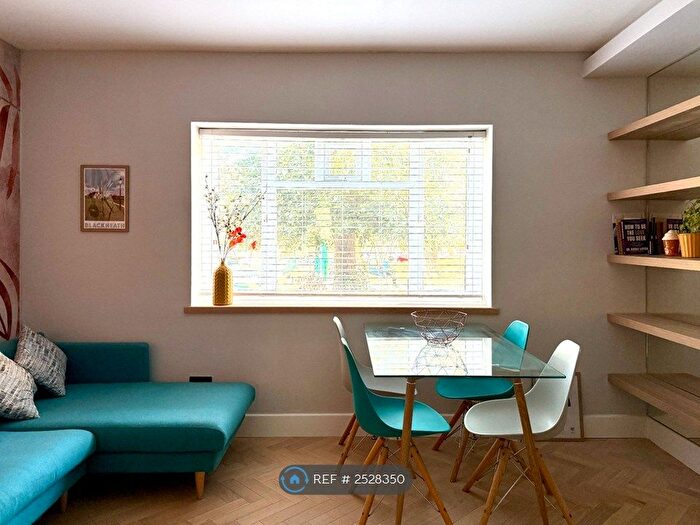 Studio To Rent In Chiswell Square, Blackheath, SE3